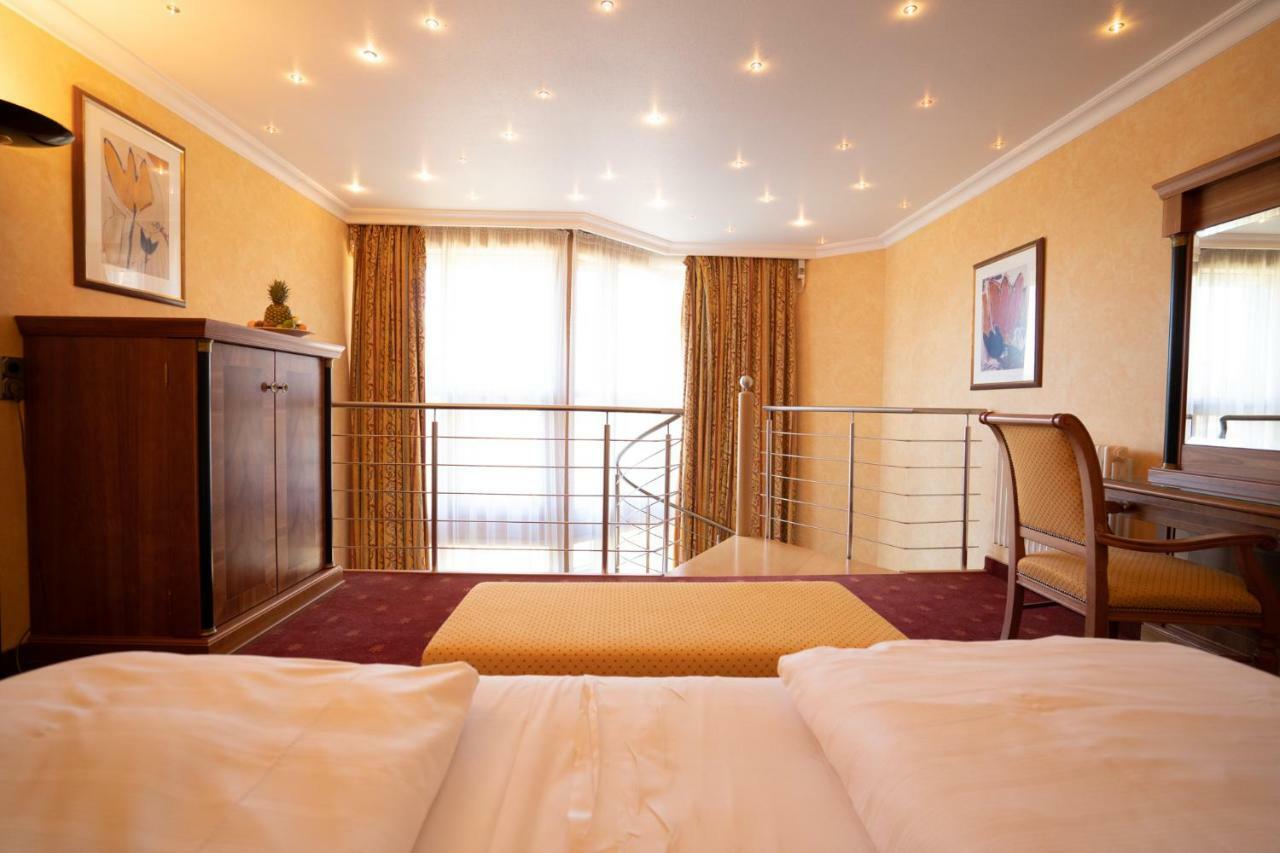 Hotel-Restaurant Hochwiesmuhle Bexbach Dış mekan fotoğraf