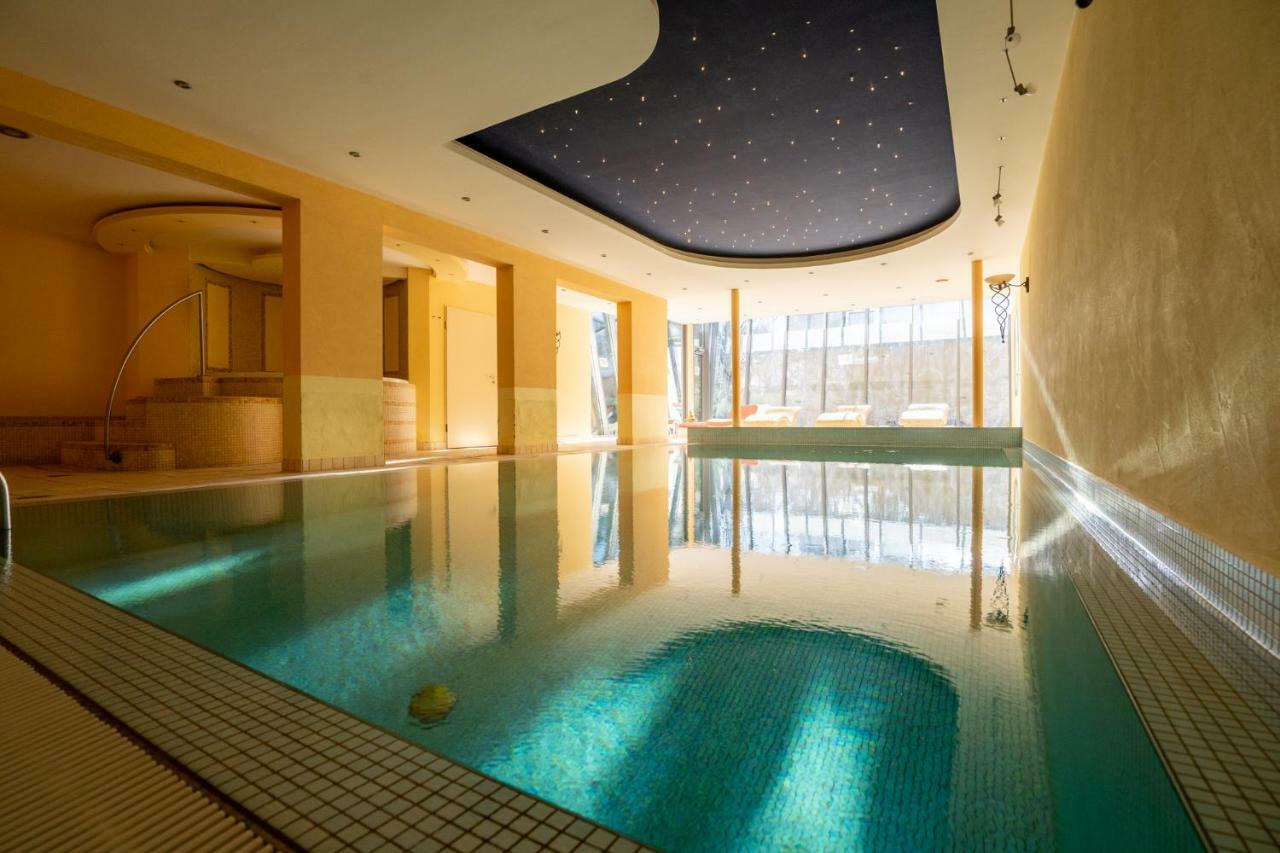 Hotel-Restaurant Hochwiesmuhle Bexbach Dış mekan fotoğraf
